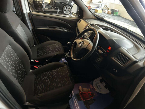 Vauxhall Combo 1.3 CDTi 2300 ecoFLEX 16v Temperature Controlled 3dr Diesel Manual FWD L1 H 18