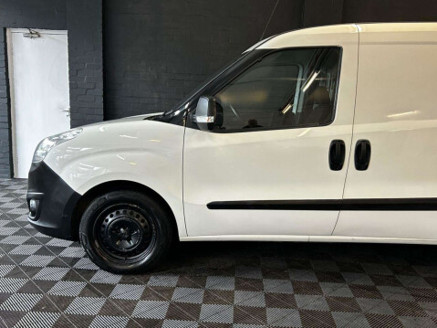 Vauxhall Combo 1.3 CDTi 2300 ecoFLEX 16v Temperature Controlled 3dr Diesel Manual FWD L1 H 15