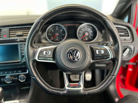 Volkswagen Golf 2.0 TDI BlueMotion Tech GTD Hatchback 5dr Diesel DSG Euro 6 (s/s) (184 ps) 46