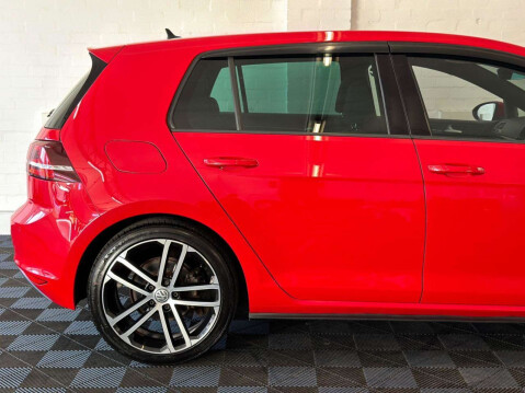 Volkswagen Golf 2.0 TDI BlueMotion Tech GTD Hatchback 5dr Diesel DSG Euro 6 (s/s) (184 ps) 16