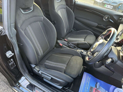 Mini Hatch 2.0 John Cooper Works Hatchback 3dr Petrol Auto Euro 6 (s/s) (231 ps) 2 OWN 29