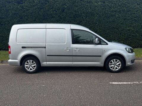 Volkswagen Caddy 1.6 TDi C20 Maxi Highline Panel Van 5dr Diesel Manual FWD (152 g/km, 101 bh 4