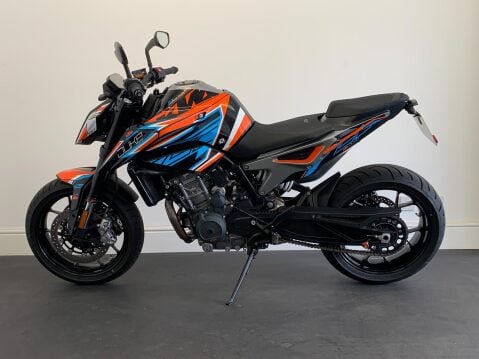 KTM Duke 790 3