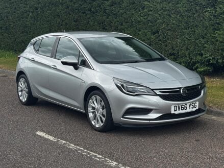 Vauxhall Astra 1.0i Turbo ecoFLEX Tech Line Hatchback 5dr Petrol Manual Euro 6 (s/s) (105 