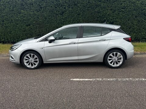 Vauxhall Astra 1.0i Turbo ecoFLEX Tech Line Hatchback 5dr Petrol Manual Euro 6 (s/s) (105 4