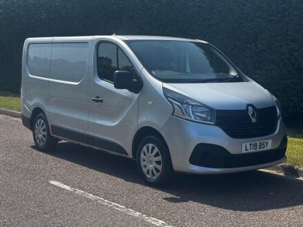 Renault Trafic 1.6 dCi 27 Business+ SWB Standard Roof Euro 6 5dr
