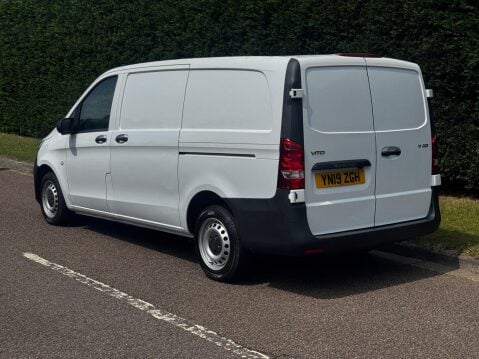 Mercedes-Benz Vito 1.6 111 CDI FWD L2 Euro 6 6dr 7