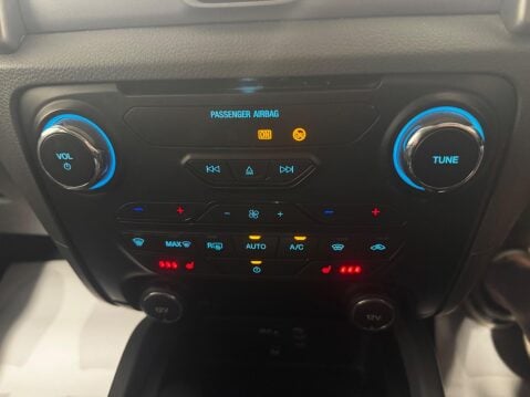 Ford Ranger 2.2 TDCi Limited Super Cab Pickup 4WD Euro 5 4dr 21
