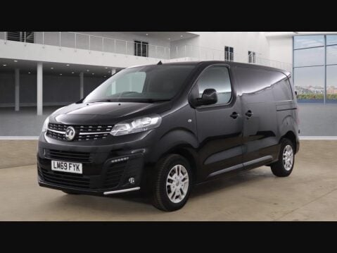 Vauxhall Vivaro 2.0 Turbo D 3100 Sportive L1 H1 Euro 6 (s/s) 5dr 1
