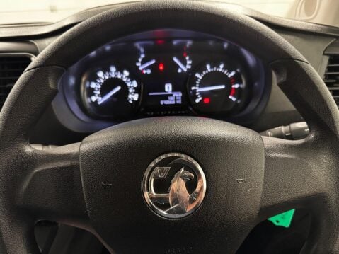 Vauxhall Vivaro 2.0 Turbo D 3100 Sportive L1 H1 Euro 6 (s/s) 5dr 11