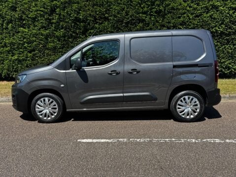 Peugeot Partner 1.5 BlueHDi 1000 Professional Standard Panel Van EAT8 SWB Euro 6 (s/s) 5dr 5