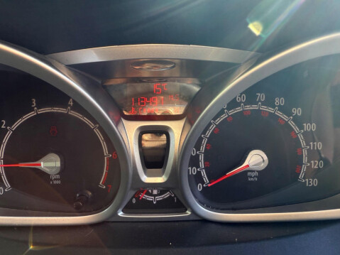 Ford Fiesta 1.4 Zetec 5dr 22