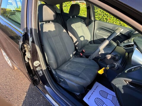 Ford Fiesta 1.4 Zetec 5dr 26