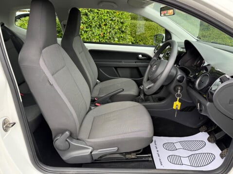 Volkswagen Up 1.0 Move up! Euro 5 3dr 20
