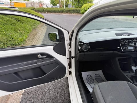 Volkswagen Up 1.0 Move up! Euro 5 3dr 25