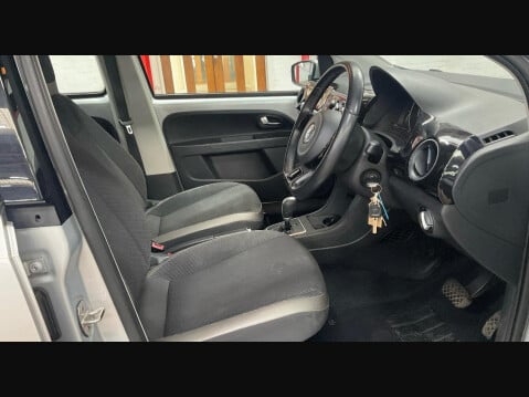 Volkswagen Up 1.0 High up! ASG Euro 5 5dr 5