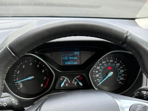 Ford Focus 1.0T EcoBoost Zetec Euro 5 (s/s) 5dr 21