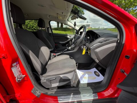 Ford Focus 1.0T EcoBoost Zetec Euro 6 (s/s) 5dr 20
