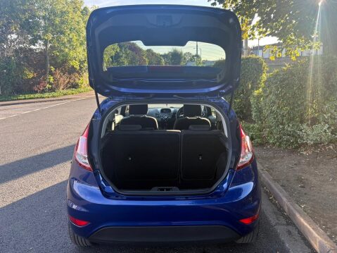 Ford Fiesta 1.0T EcoBoost Titanium Euro 5 (s/s) 3dr 8
