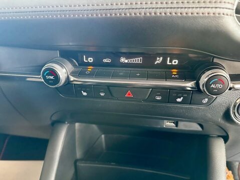 Mazda 3 2.0 e-SKYACTIV-X MHEV GT Sport Auto Euro 6 (s/s) 5dr 27