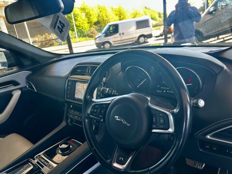 Jaguar F-Pace 2.0 D180 R-Sport Auto AWD Euro 6 (s/s) 5dr 23