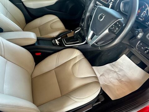 Volvo V40 2.0 D3 Inscription Auto Euro 6 (s/s) 5dr 20