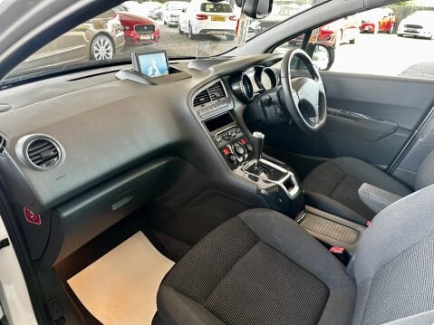 Peugeot 5008 1.6 BlueHDi Allure EAT Euro 6 (s/s) 5dr 17