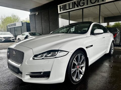 Jaguar XJ 3.0d V6 Luxury Auto Euro 6 (s/s) 4dr 9