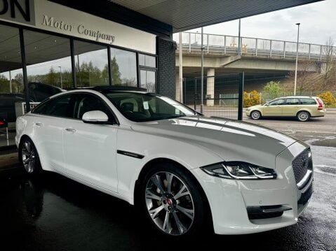 Jaguar XJ 3.0d V6 Luxury Auto Euro 6 (s/s) 4dr 11