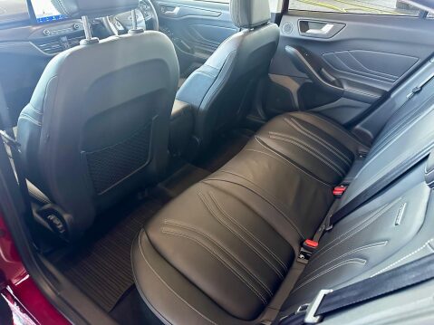 Ford Focus 1.5T EcoBoost Vignale Auto Euro 6 (s/s) 5dr 38