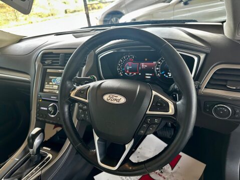 Ford Mondeo 2.0 TDCi Vignale Powershift Euro 6 (s/s) 5dr 29
