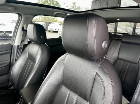 Land Rover Discovery Sport 2.0 TD4 HSE Black Auto 4WD Euro 6 (s/s) 5dr 32