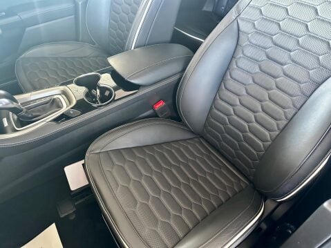 Ford Mondeo 2.0T EcoBoost Vignale Auto Euro 6 (s/s) 5dr 22