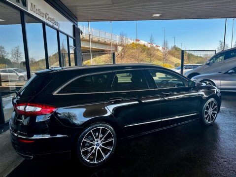 Ford Mondeo 2.0T EcoBoost Vignale Auto Euro 6 (s/s) 5dr 29