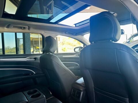 Ford Mondeo 2.0T EcoBoost Vignale Auto Euro 6 (s/s) 5dr 34