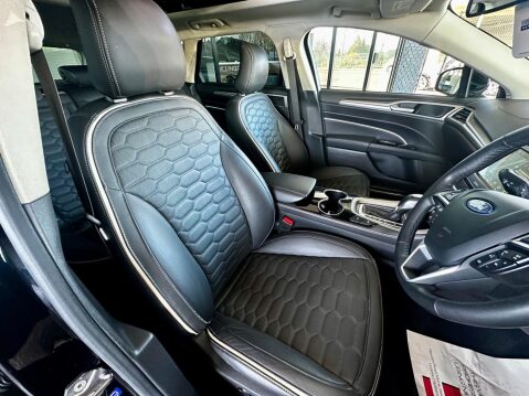 Ford Mondeo 2.0T EcoBoost Vignale Auto Euro 6 (s/s) 5dr 43