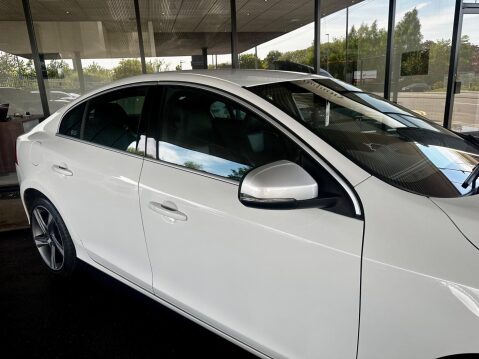 Volvo S60 2.0 D4 R-Design Nav Auto Euro 6 (s/s) 4dr 29