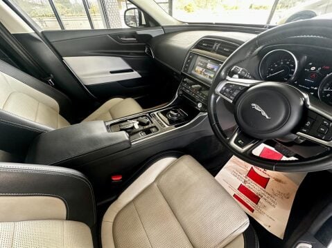 Jaguar XE 2.0i R-Sport Auto Euro 6 (s/s) 4dr 32