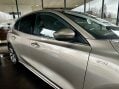 Ford Focus 1.0T EcoBoost ST-Line Euro 6 (s/s) 5dr 23