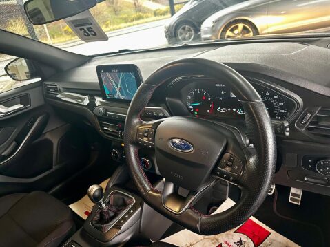 Ford Focus 1.0T EcoBoost ST-Line Euro 6 (s/s) 5dr 24