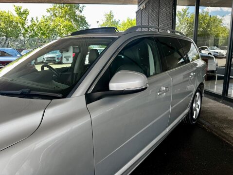 Volvo V70 2.4 D5 SE Lux Geartronic Euro 5 5dr 19