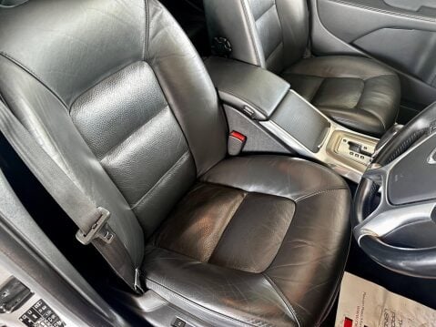 Volvo V70 2.4 D5 SE Lux Geartronic Euro 5 5dr 30