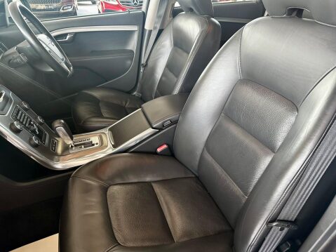 Volvo V70 2.4 D5 SE Lux Geartronic Euro 5 5dr 36
