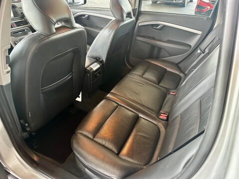 Volvo V70 2.4 D5 SE Lux Geartronic Euro 5 5dr 38
