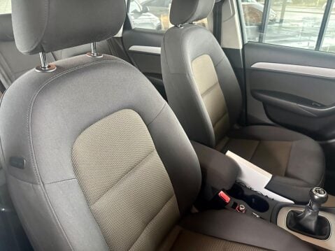 Audi Q3 2.0 TDI SE quattro Euro 5 (s/s) 5dr 33