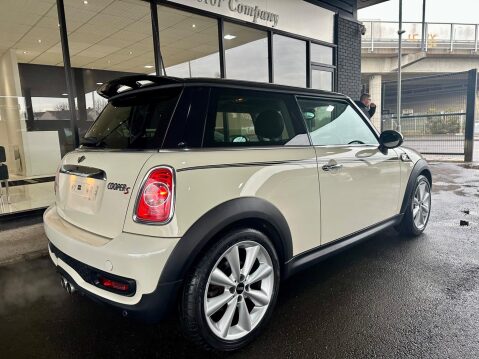 Mini Hatch 1.6 Cooper S Steptronic Euro 5 3dr 26