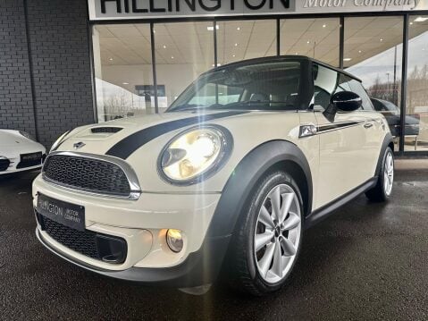 Mini Hatch 1.6 Cooper S Steptronic Euro 5 3dr 17
