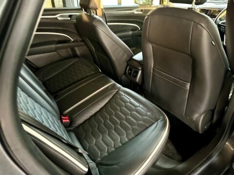 Ford Mondeo 2.0 EcoBlue Vignale Auto Euro 6 (s/s) 5dr 31