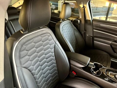 Ford Mondeo 2.0 EcoBlue Vignale Auto Euro 6 (s/s) 5dr 32