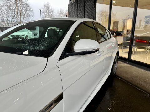 Jaguar XE 2.0d R-Sport Auto Euro 6 (s/s) 4dr 16